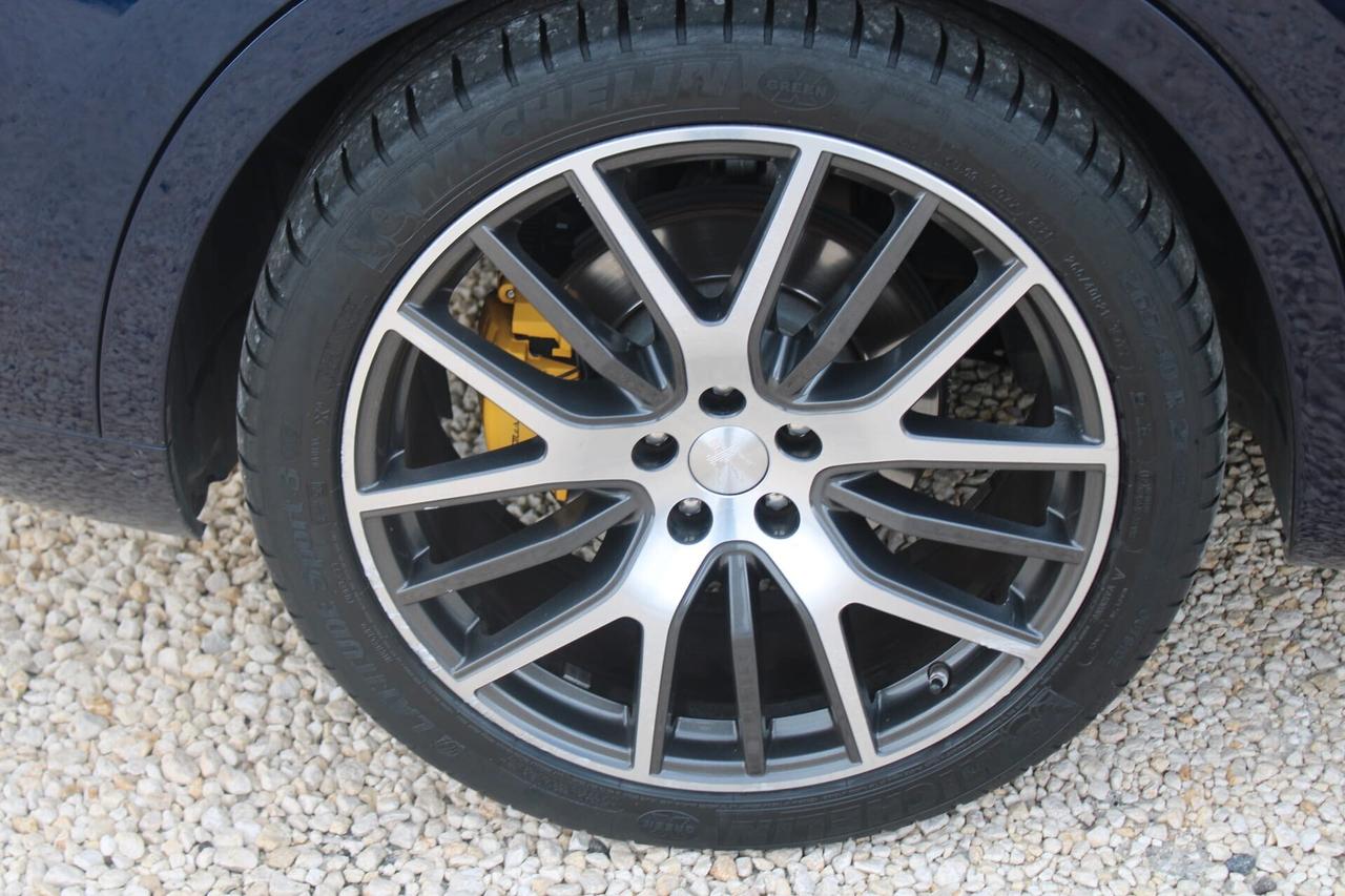 Maserati Levante V6 Diesel 275 CV AWD