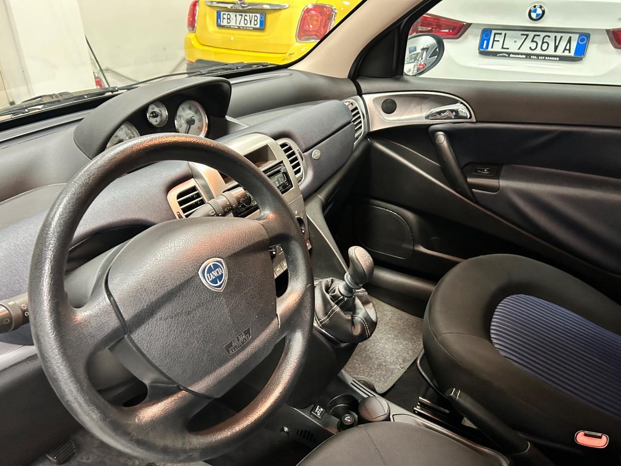 Lancia Y 1.2 gpl x neopatentati 2007