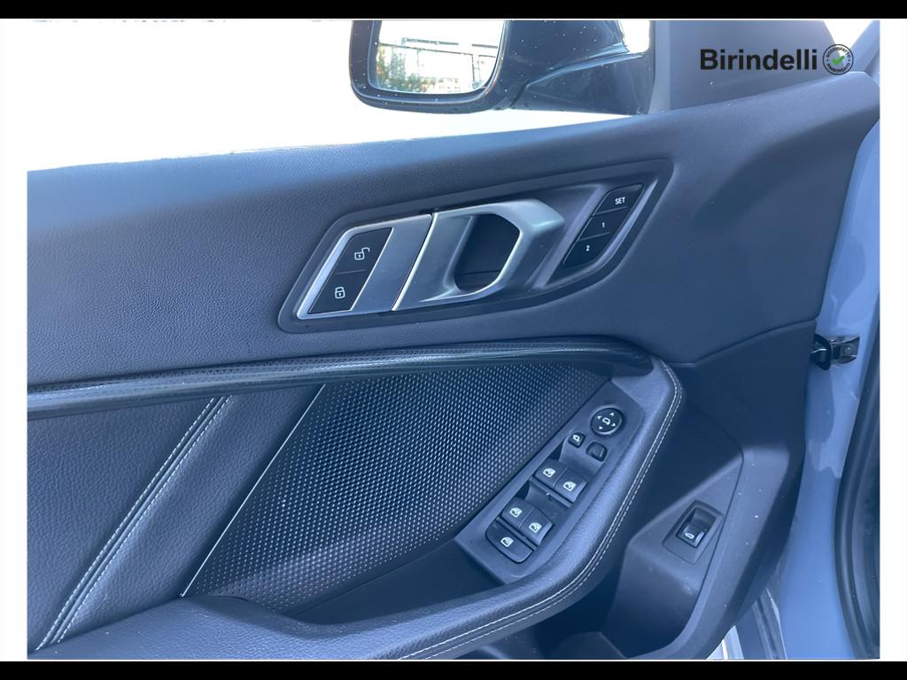 BMW Serie 1 (F40) - M 135i xDrive