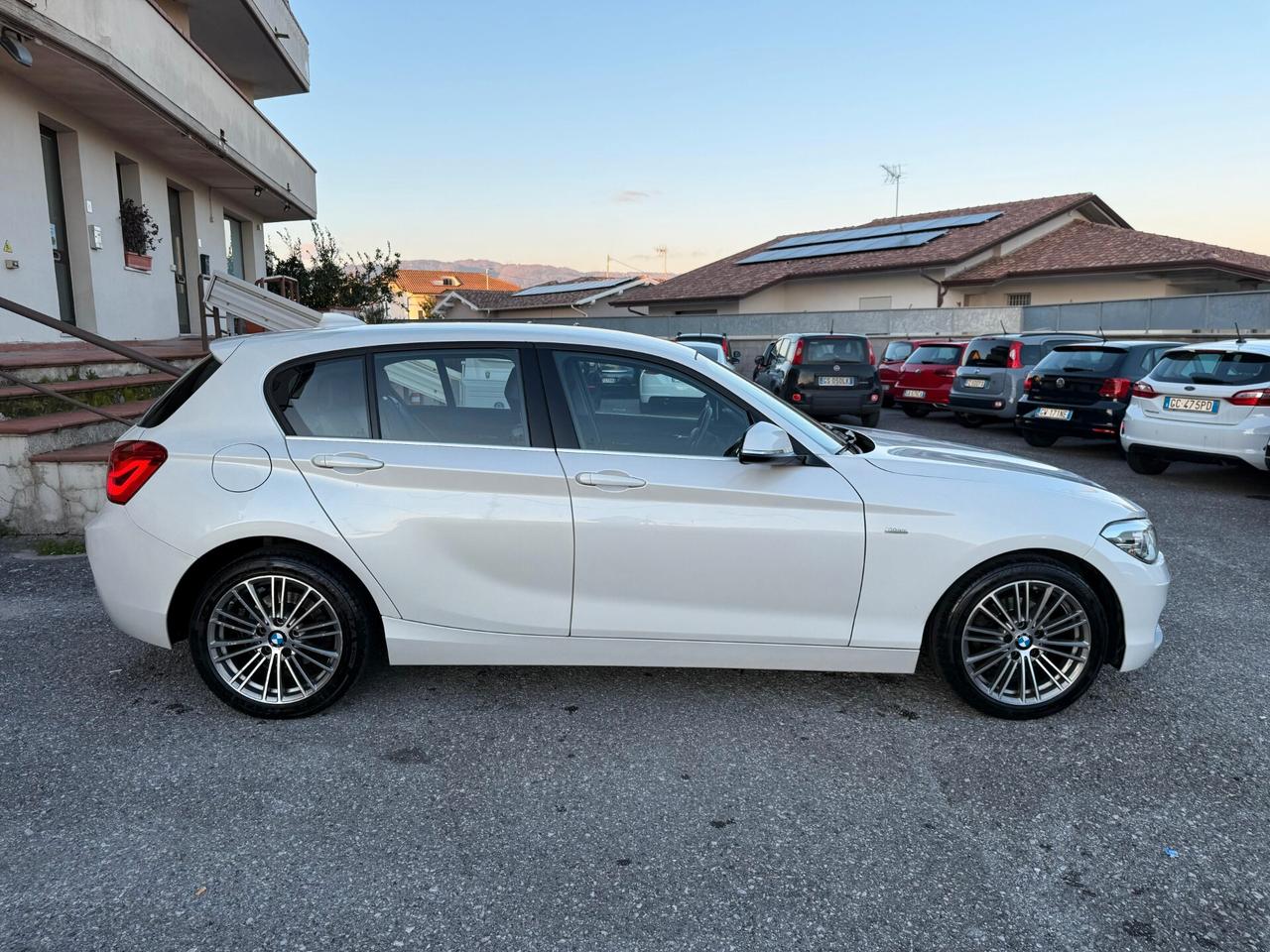 Bmw 116 116d 5p. Urban