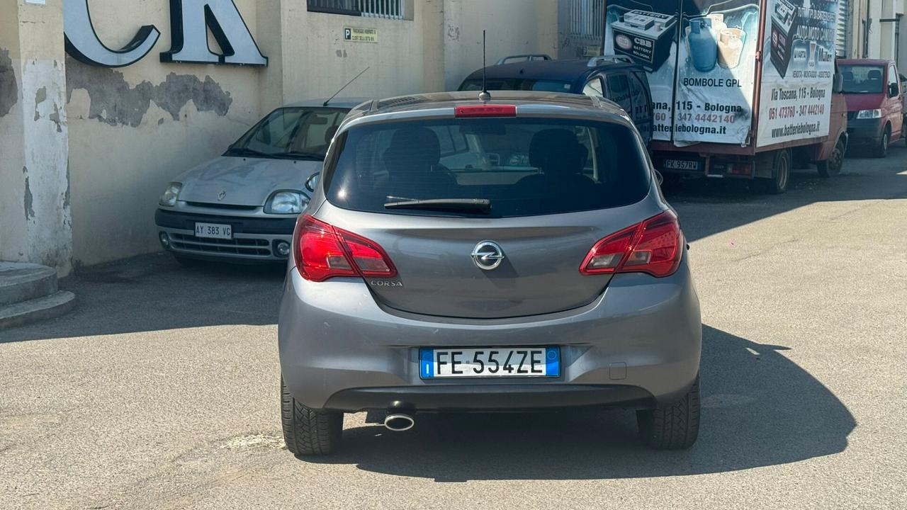 Opel Corsa 1.2 5 porte Sport