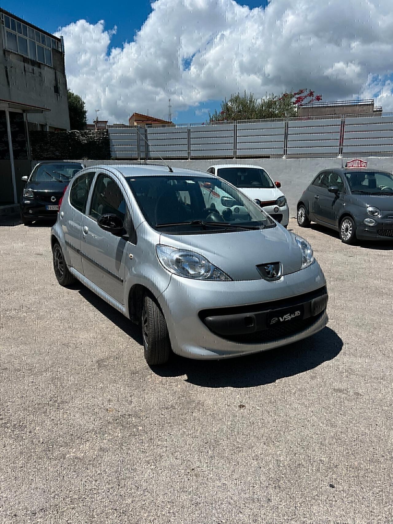Peugeot 107 1.0 68CV 5p. Plaisir