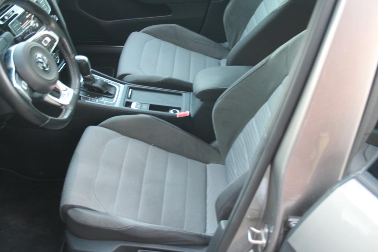 Volkswagen Golf 1.6 TDI 110 CV DSG 5p. R-LINE BlueMotion Technology