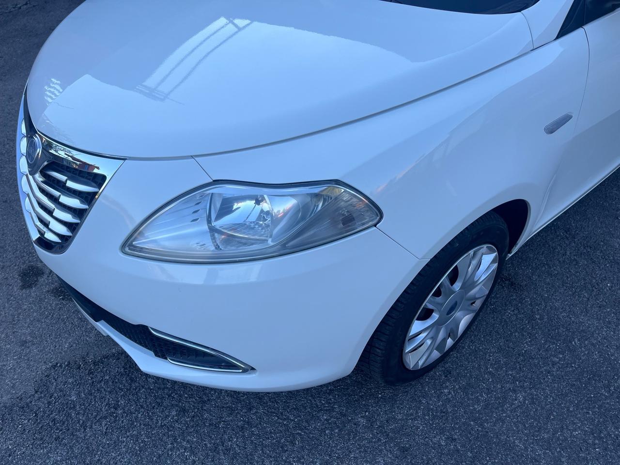 Lancia Ypsilon 1.2 69 CV 5 P Gold-km104000-