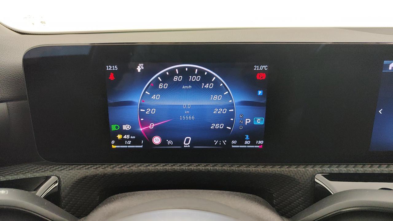 Mercedes-Benz CLA Shooting Brake 180 d Advanced auto