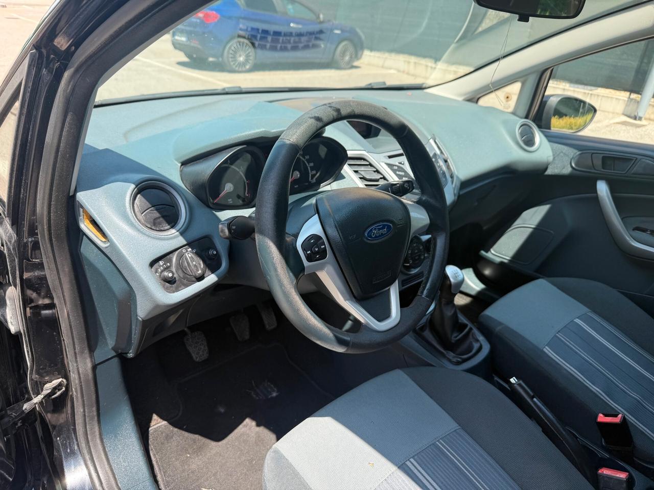 Ford Fiesta 1.4 GPL - NEOPATENTATI - 12 MESI DI GARANZIA -