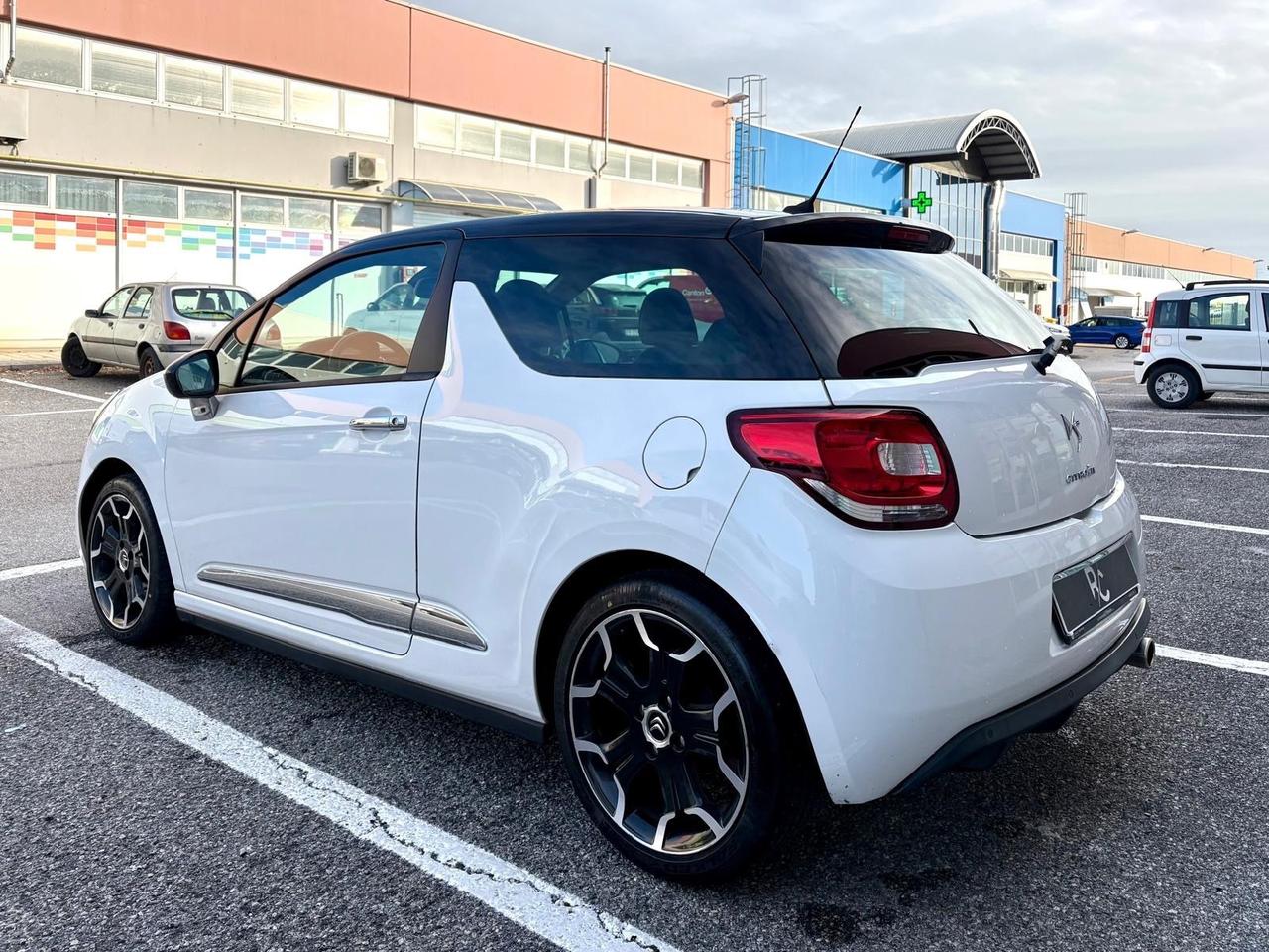 Ds DS3 3 1.4 HDi 70 Just Black