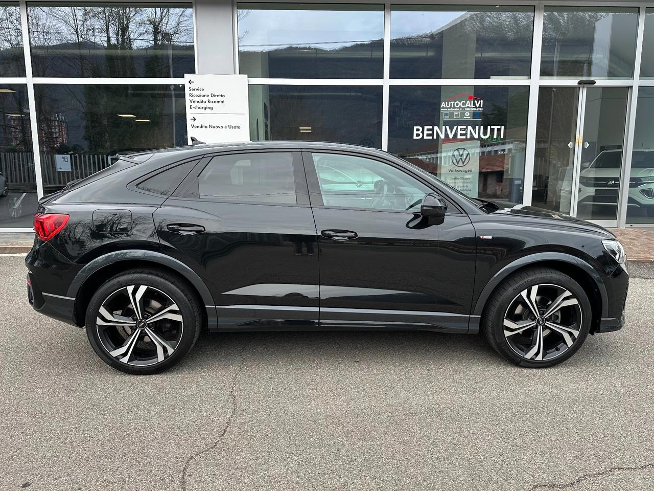 Audi Q3 SPB 35 TDI Identity Black