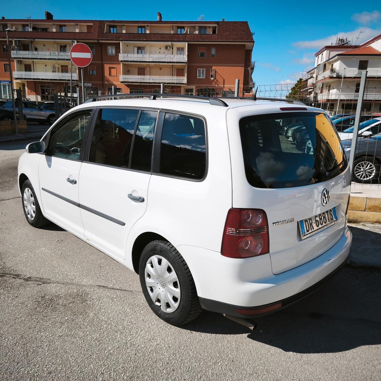 Volkswagen Touran 2.0 Conceptline Ecofuel