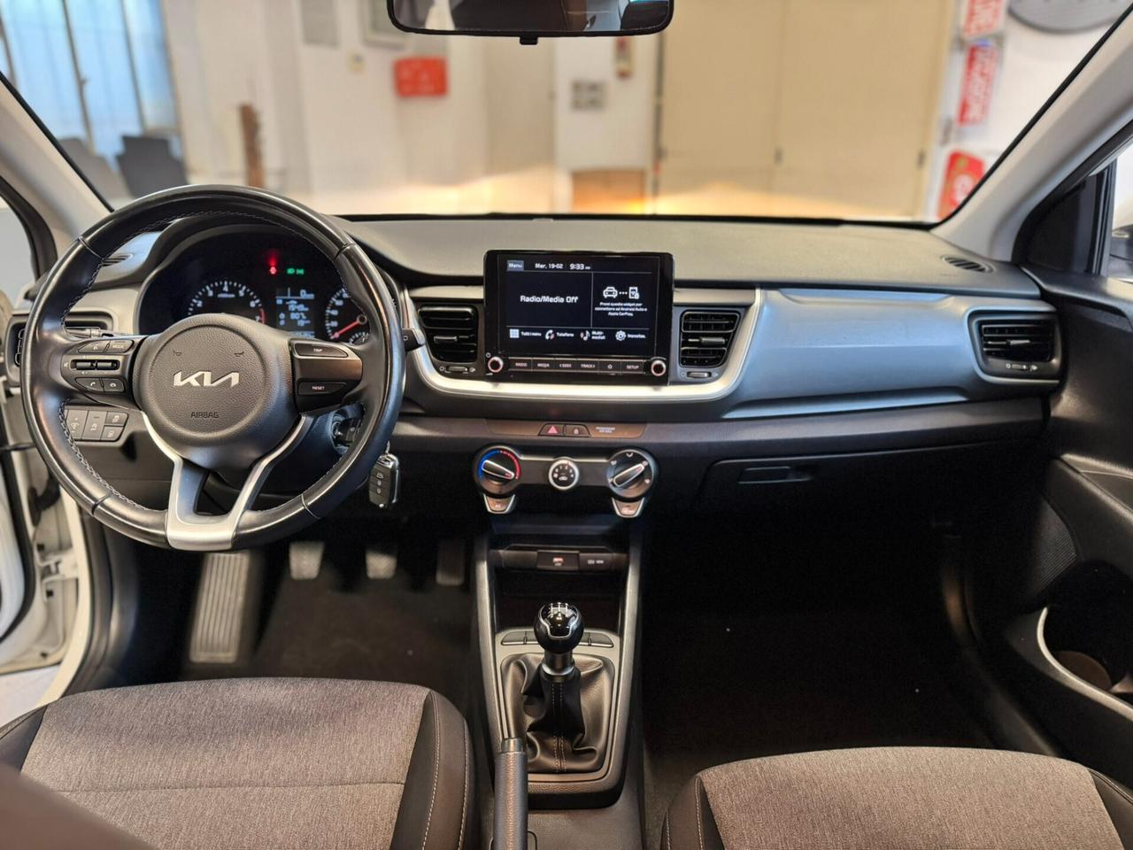 KIA STONIC 1.2 OK NEOPATENTATI URBAN