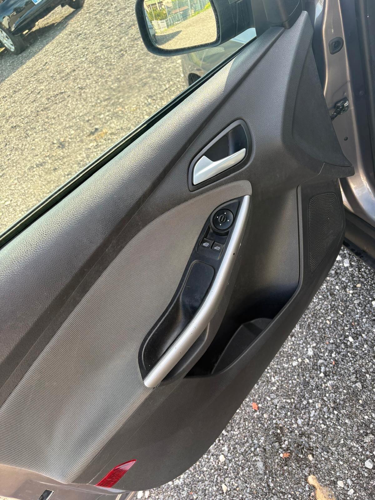 Ford Focus 1.6 TDCi 115 CV Individual