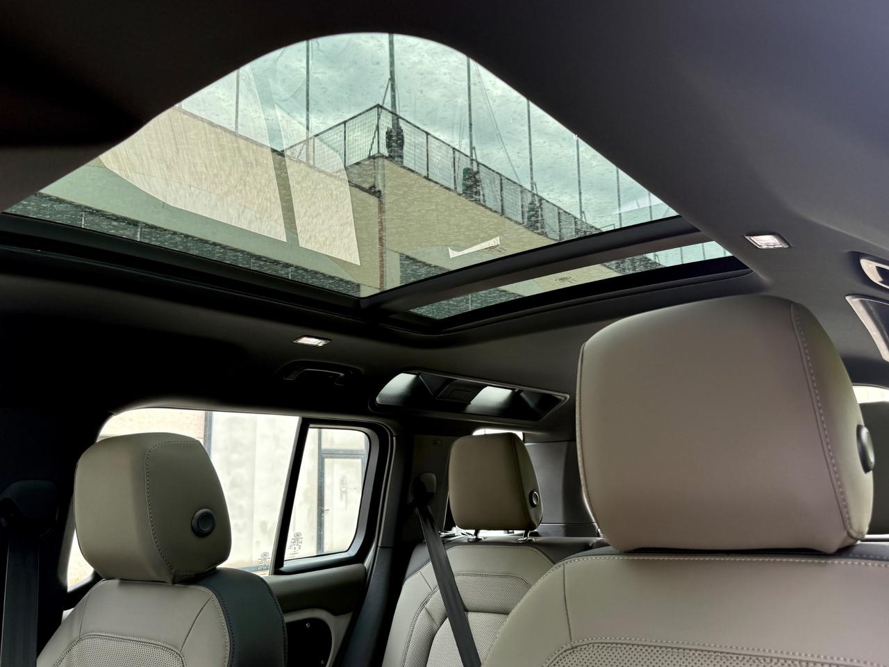 Land Rover Defender 110 250 CV - NUOVA UNICA