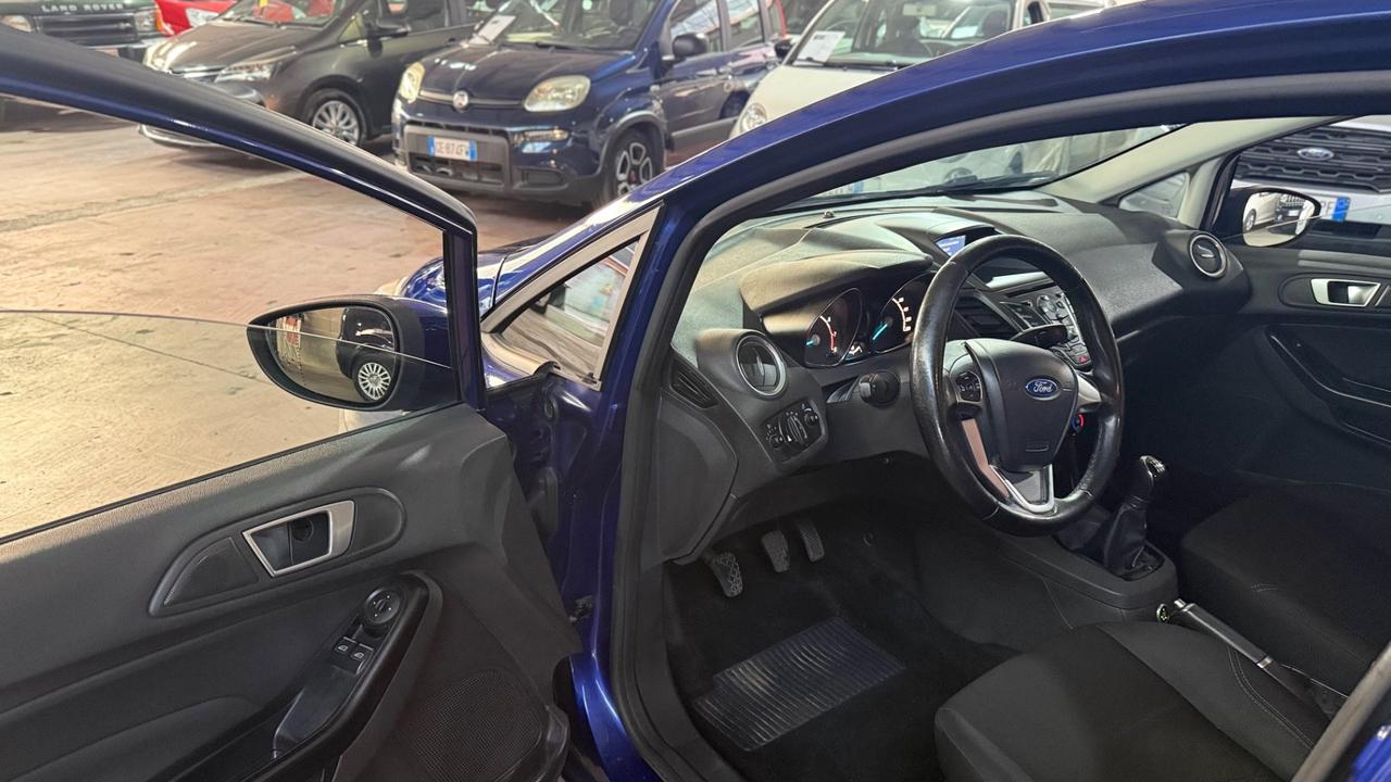 Ford Fiesta 1.4 5 porte Bz.- GPL Black & White Edition