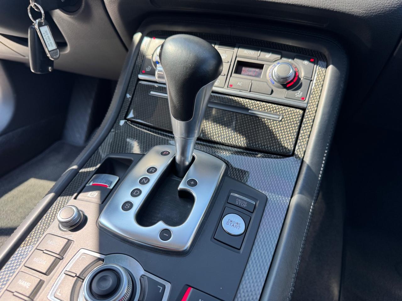 Audi S8 V10 450cv CARBO TETTO PELLE
