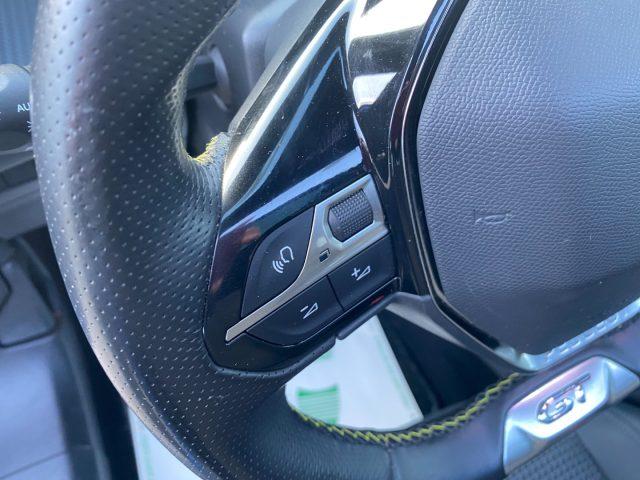 PEUGEOT 2008 PureTech 130 S&S GT Line