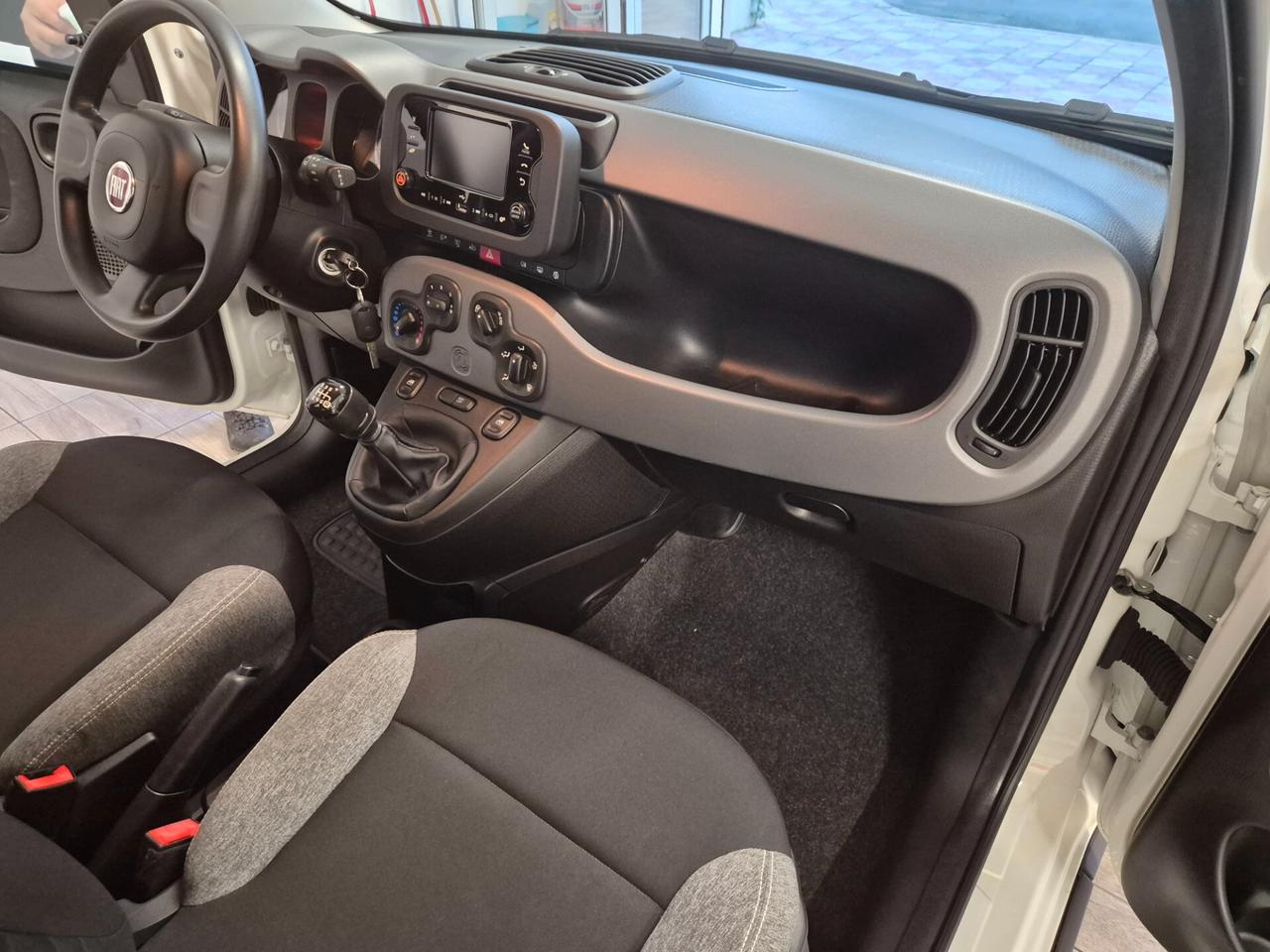 Fiat Panda ibrida benzina