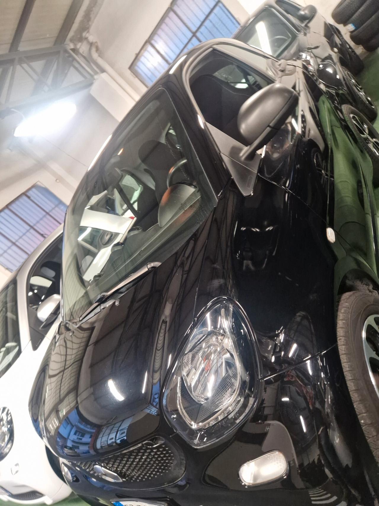 Passion total black full automatica garanzia