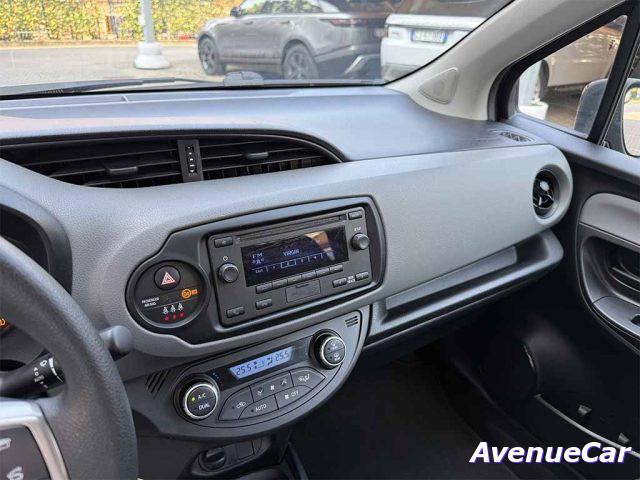 TOYOTA Yaris 5 p 1.5h AUTOMATICA X NEOPATENTATI PREZZO REALE
