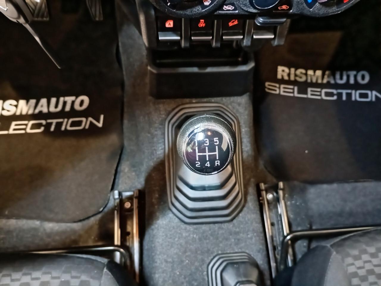 Suzuki Jimny 1.5 5MT PRO (N1)