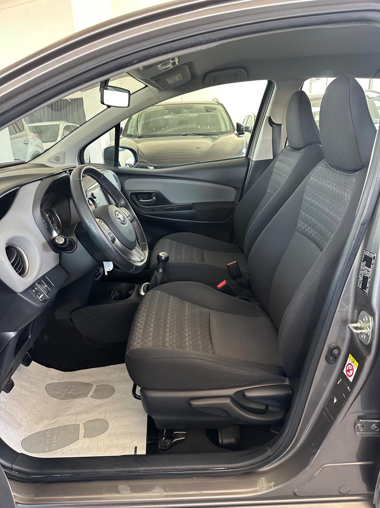 Toyota Yaris 1.0 5 porte Lounge