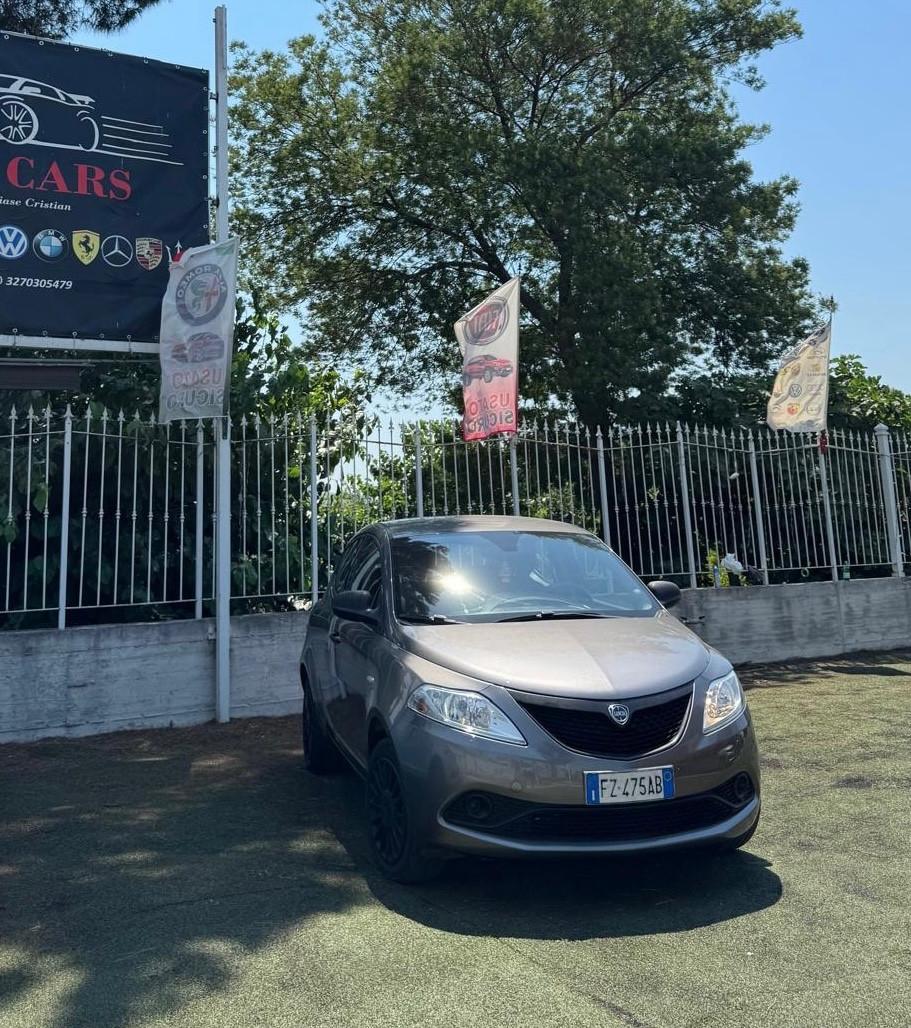 Lancia Ypsilon 1.2 69 CV 5 porte S&S Elefantino Blu