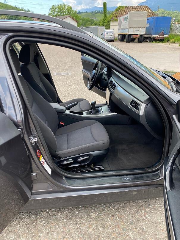 Bmw 320 320d cat Touring Attiva