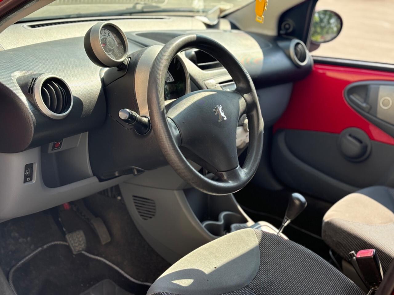 PEUGEOT 107 1.0 BENZINA 5 PORTE AUTOMATICA
