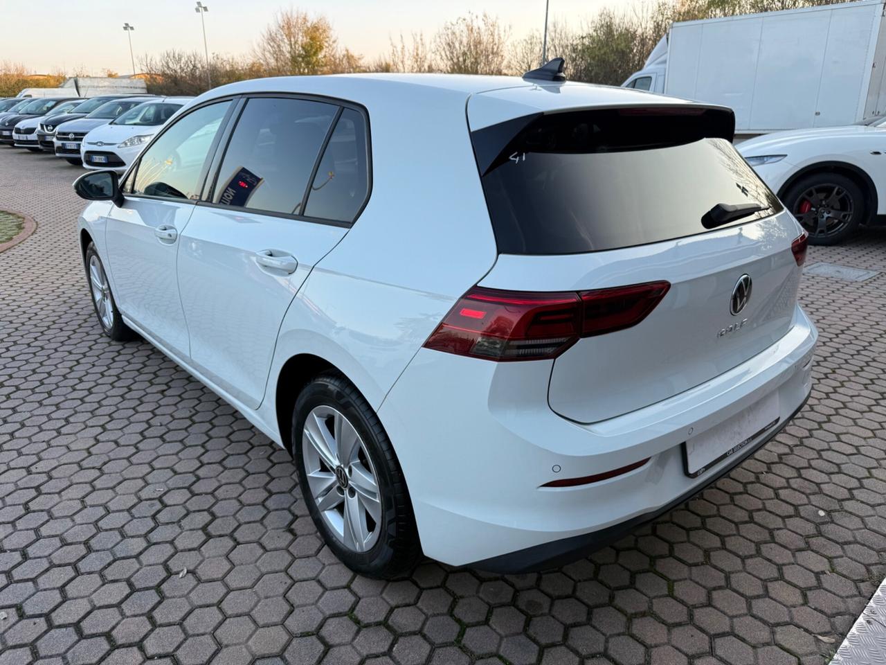 Volkswagen Golf 1.0 TSI EVO Life OK NEOPATENTATI