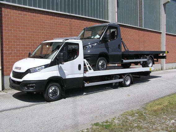 Carro attrezzi IVECO DAILY 35C18H