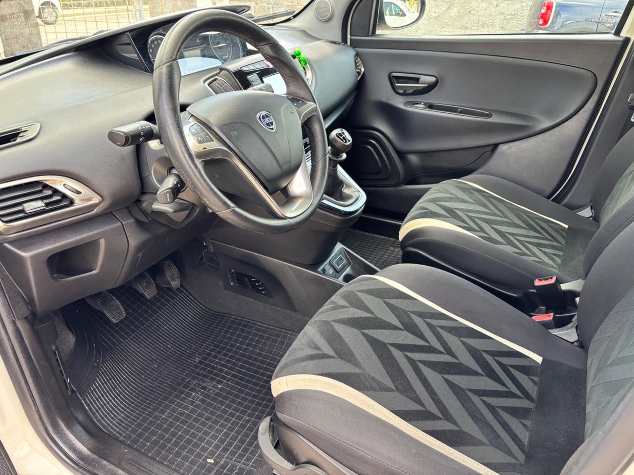 LANCIA YPSILON TWINAIR PLATINUM NUOVISSIMA