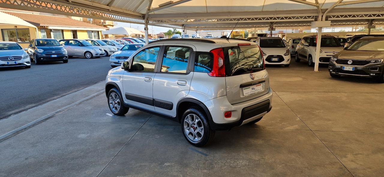 Fiat Panda 4X4 1.3 Mjt 75cv S&S LOUNGE