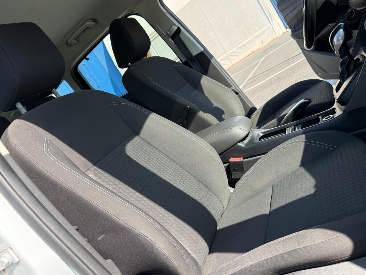 Ford C-Max 1.5 TDCi 120CV- Titanium- EURO 6