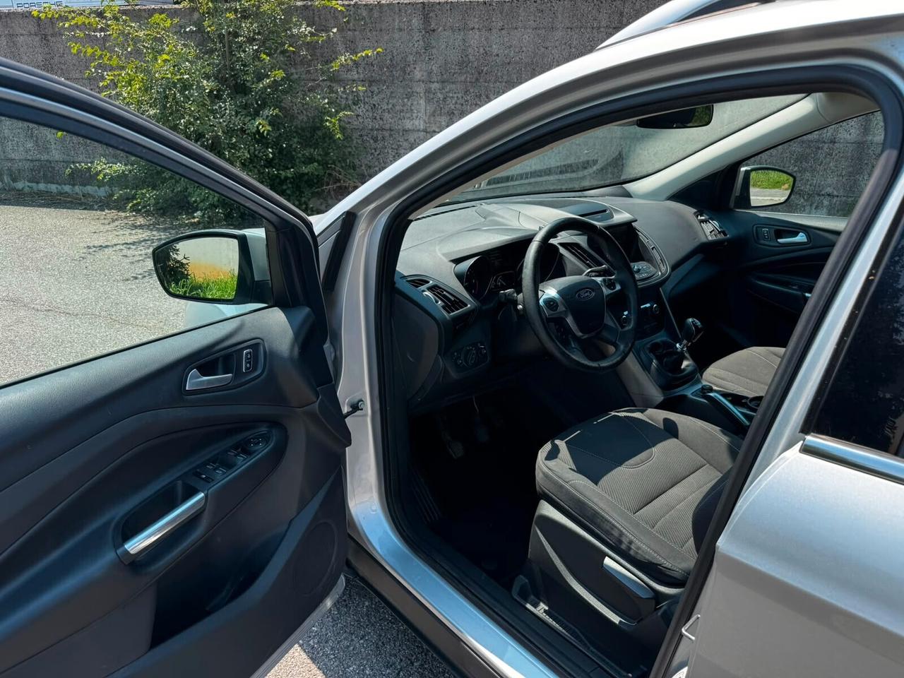 Ford Kuga 2.0 TDCI 120 CV S&S 2WD Titanium Business