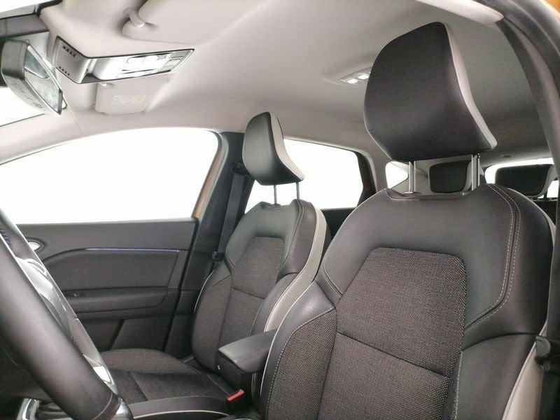 Renault Captur 1.6 E-Tech hybrid Intens 145cv auto