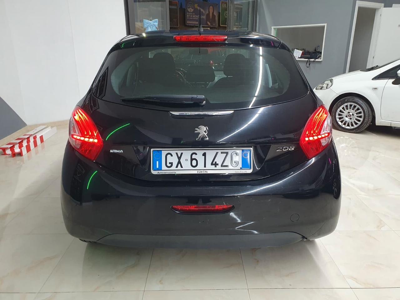 Peugeot 208 1.4 HDi 68cv Allure 2014