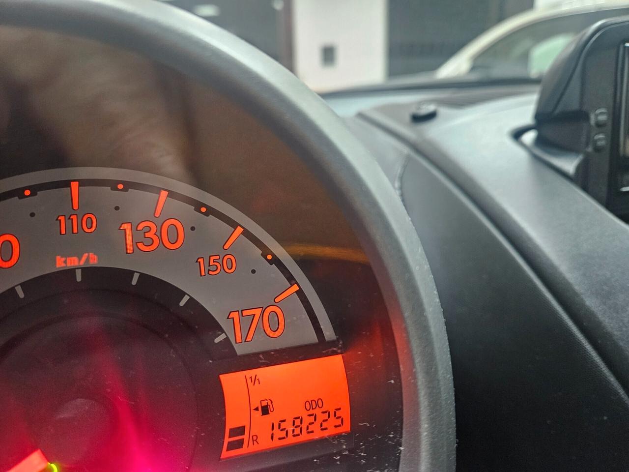 Toyota Aygo 1.0 12V VVT-i 5 porte Cool Soda Connect