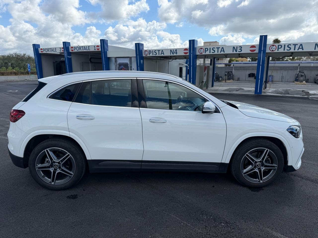 Mercedes-benz GLA 200 d Automatic AMG Line Premium Plus