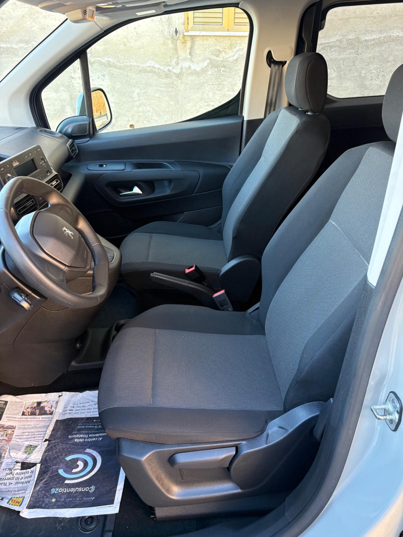 Peugeot Rifter BlueHDi 100 S&S Allure Standard