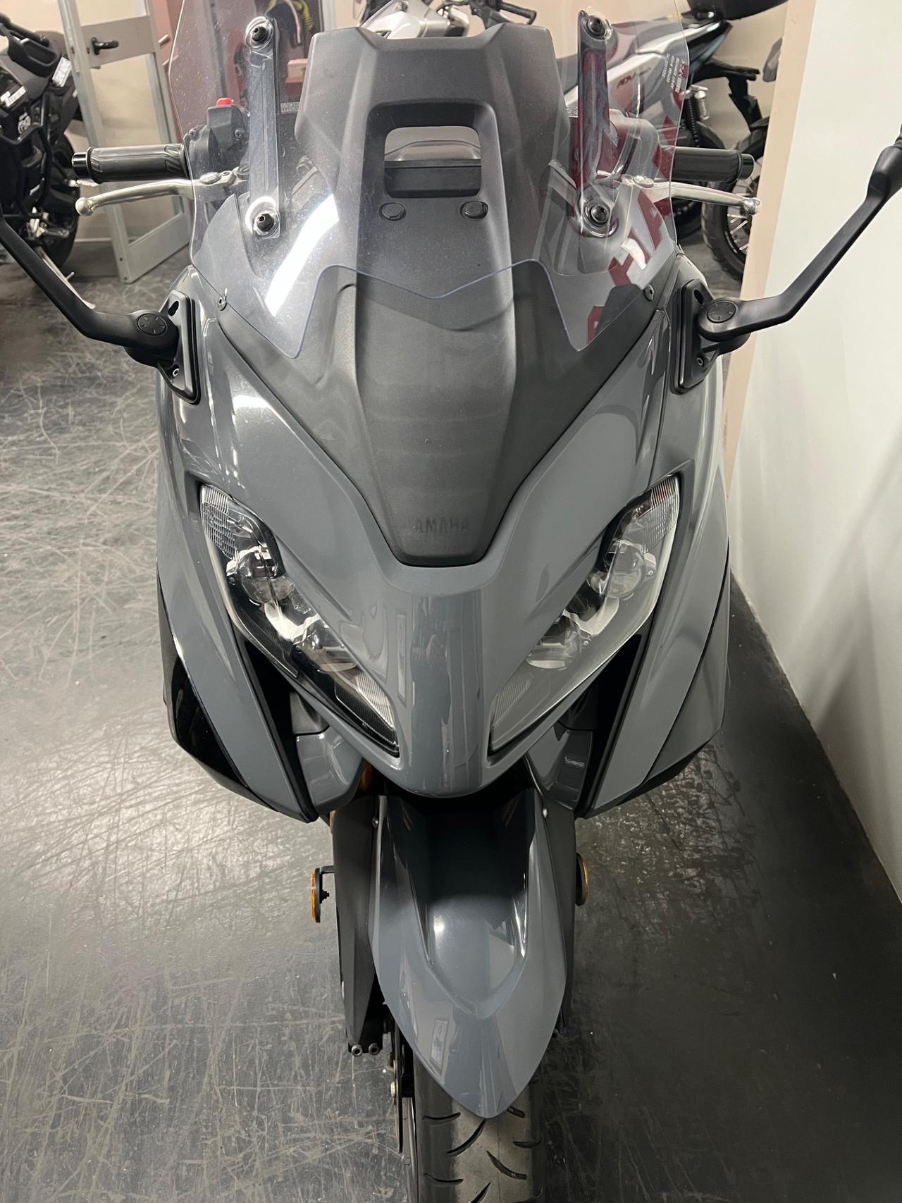 Yamaha TMAX 560 Tech Max