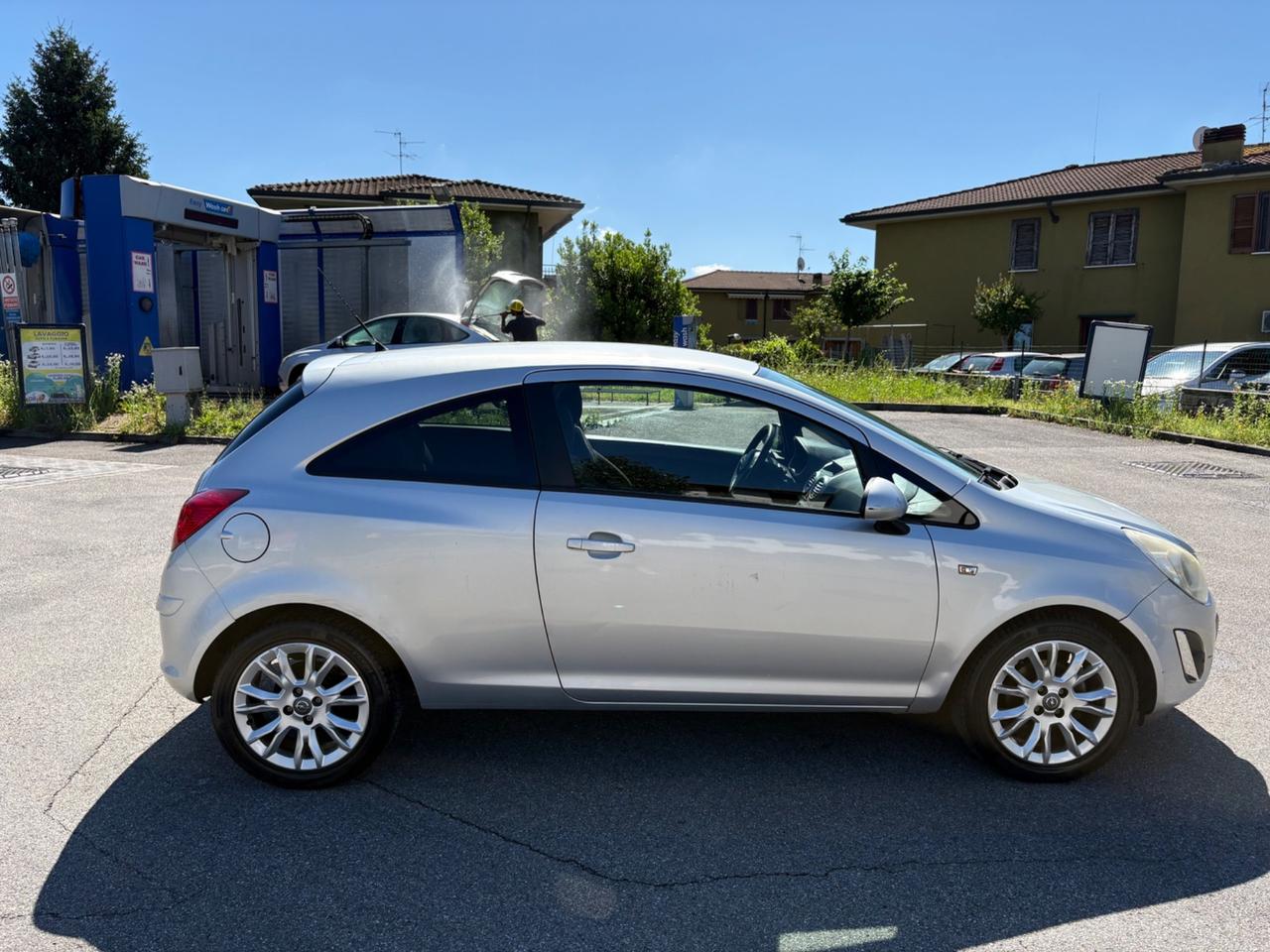 Opel Corsa 1.2 85CV 3 porte GPL-TECH b-color