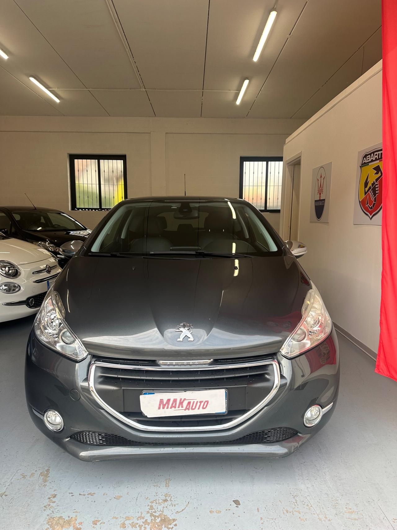 Peugeot 208 BlueHDi 100 3 porte GT Line