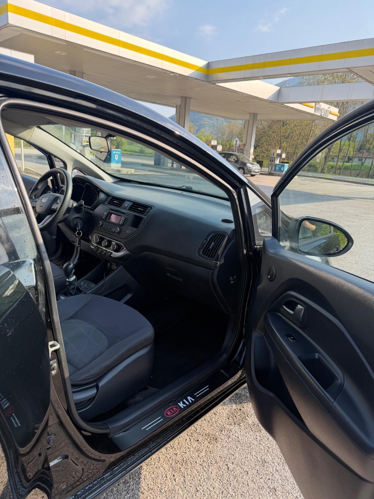 Kia Rio 1.1 CRDi WGT 5p. EX