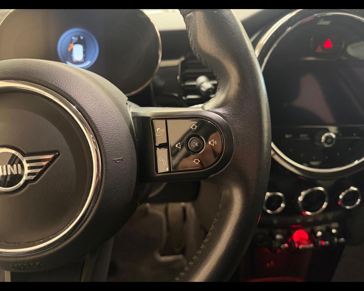 MINI Mini 5 porte (F55) - Mini 1.5 Cooper Classic 5 porte