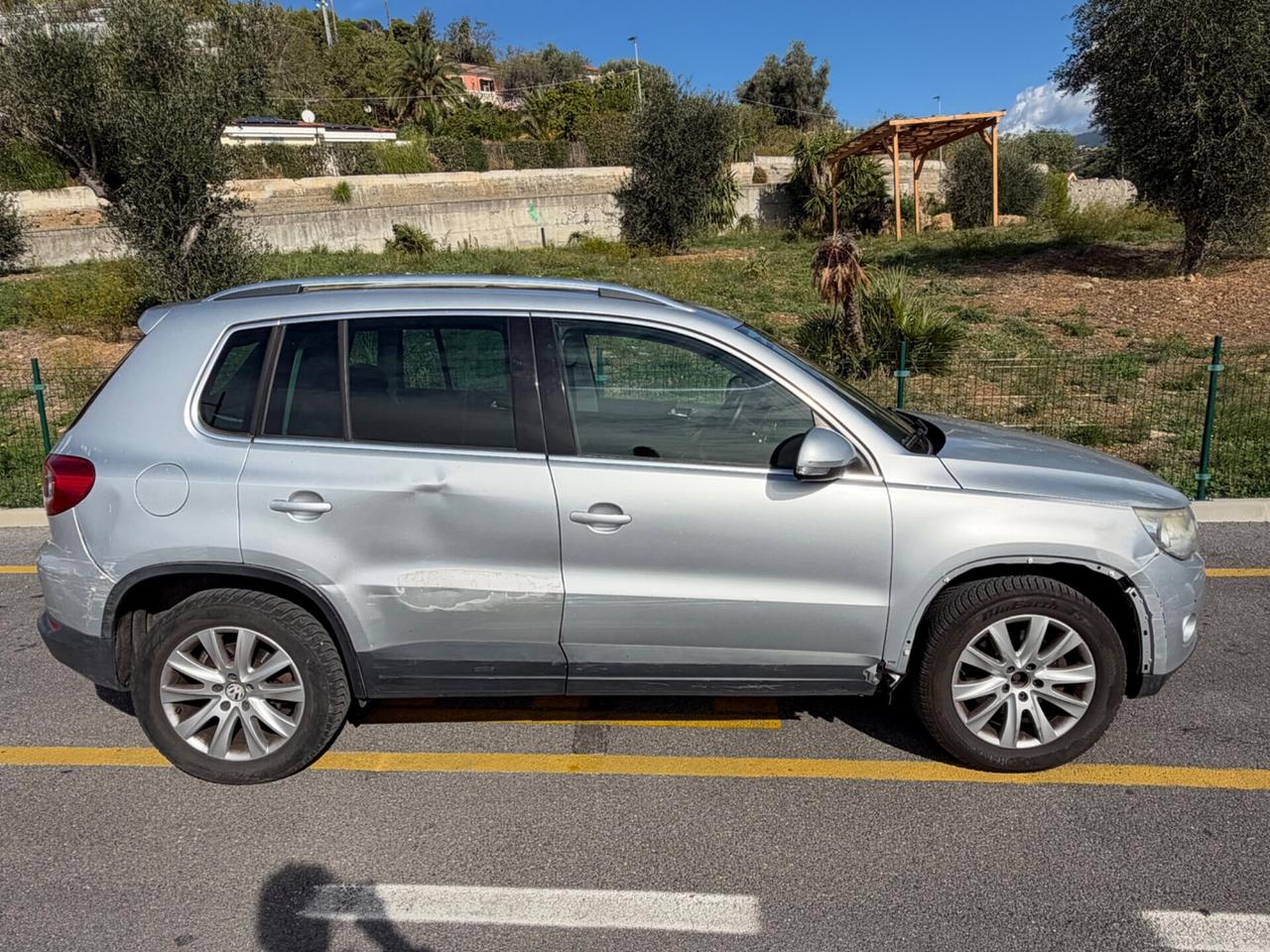 Volkswagen Tiguan 2.0 16V TDI DPF Sport & Style (18°)