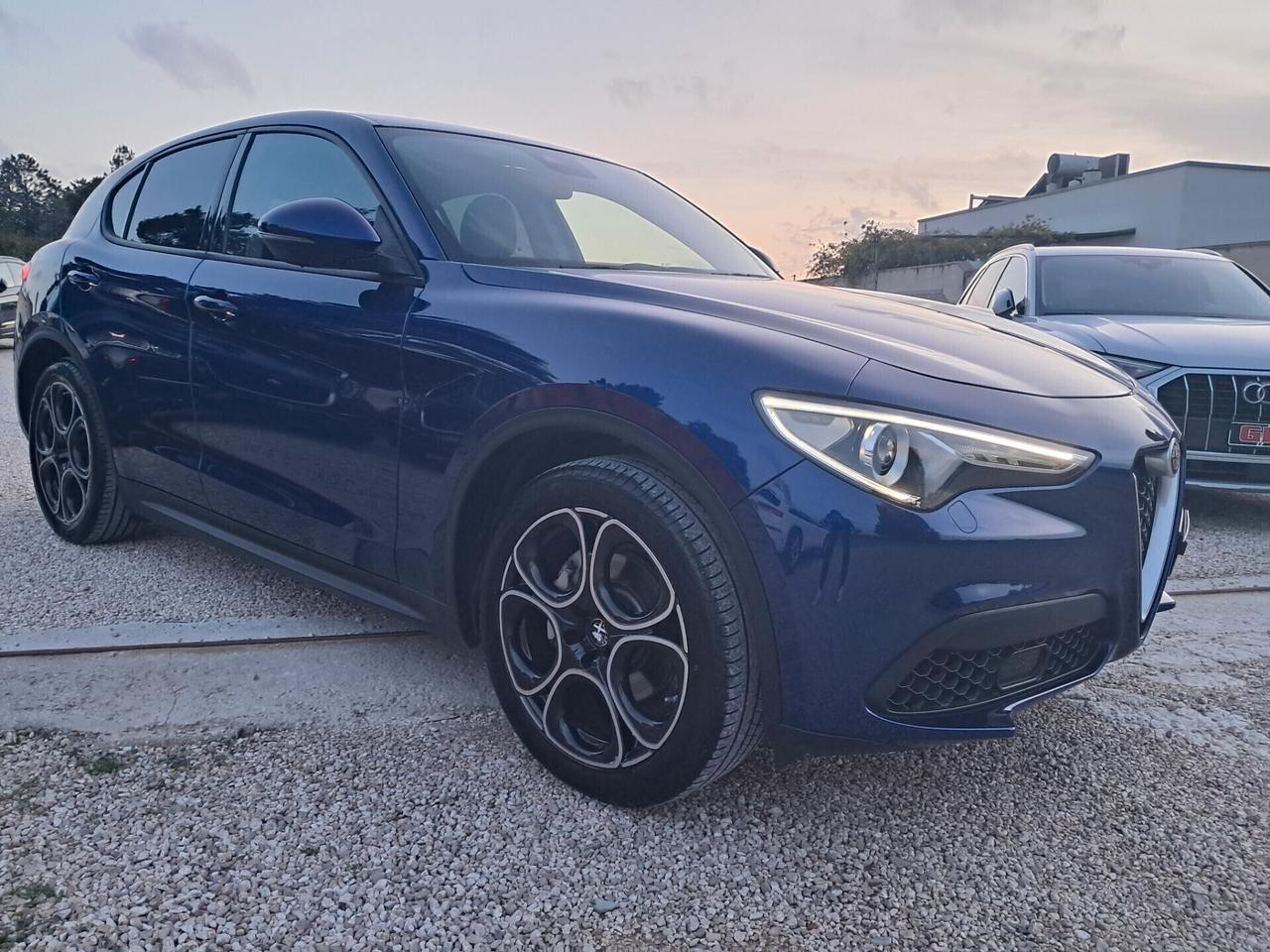Alfa R. Stelvio 190 CV * AT8 Q4 *LED-PELLE-CERCHI 20*