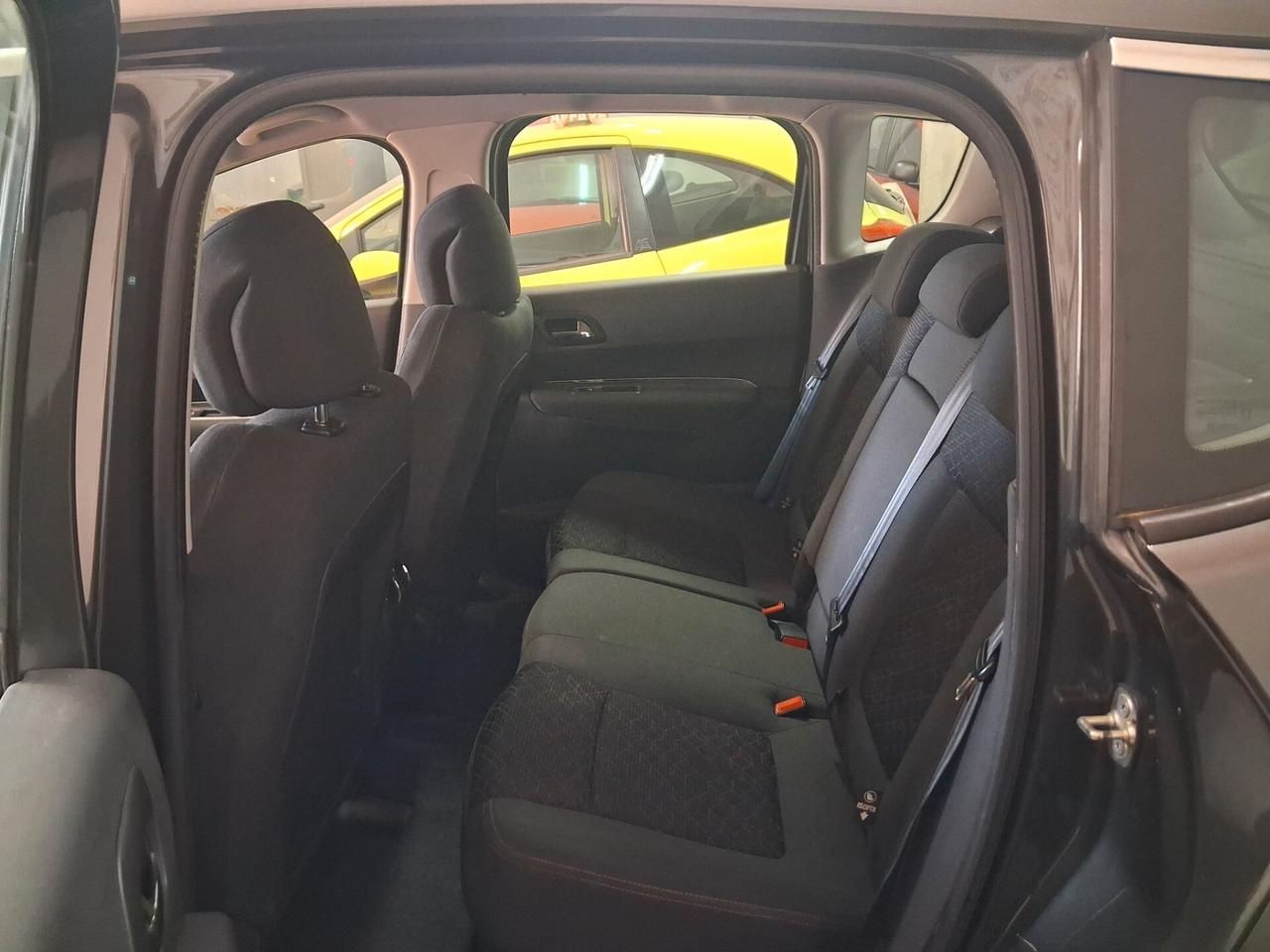 Peugeot 3008 1.6 HDi unico prop 2015