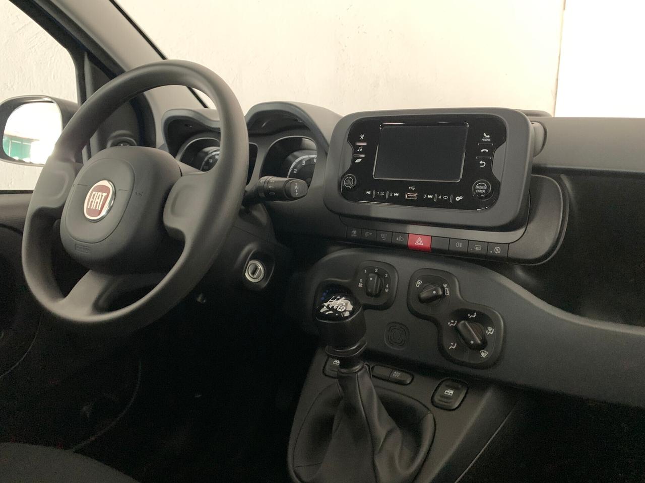 FIAT PANDA 3* ICON Hybrid - NO VINCOLI FINANZIARI - Garanzia 16 mesi