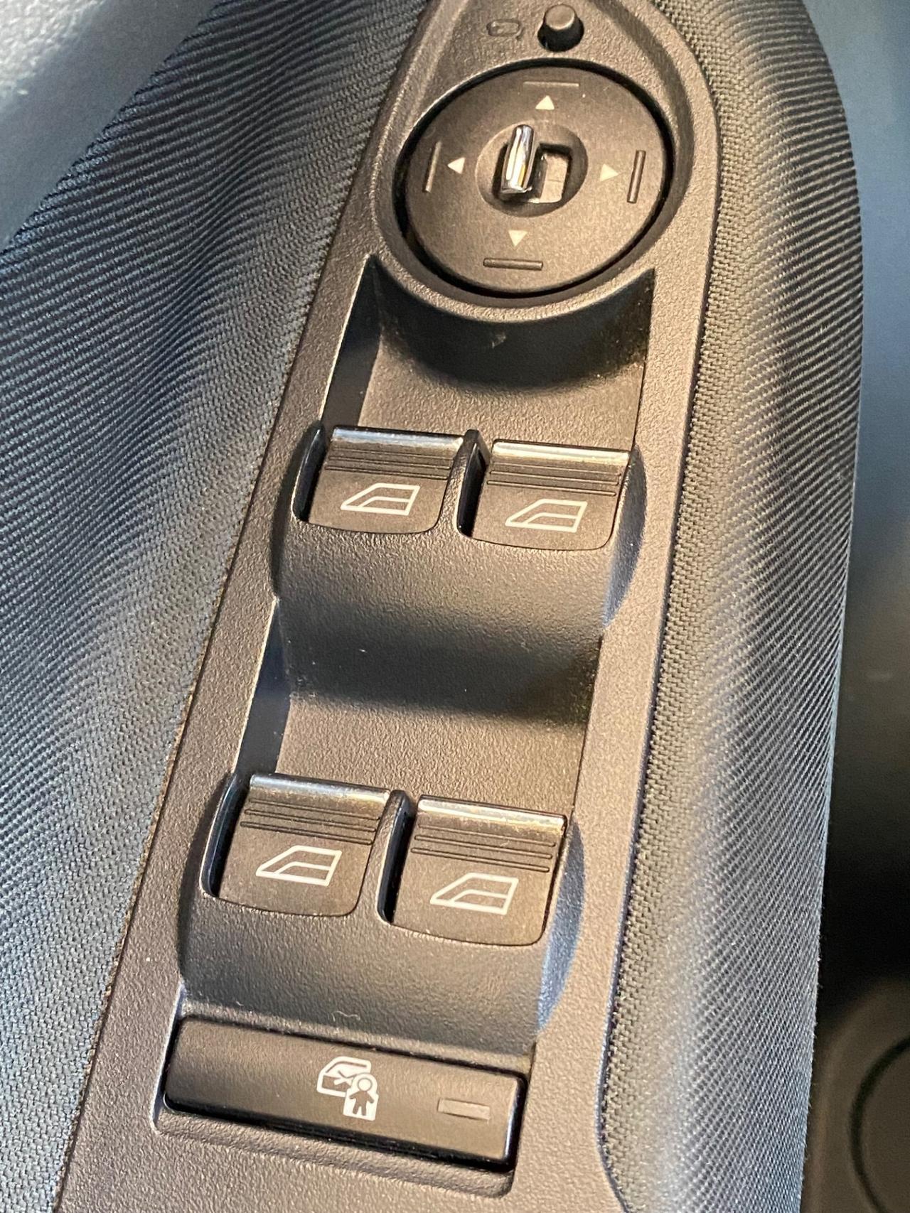Ford C-Max 2.0 TDCi 115CV Powershift Titanium cambio automatico