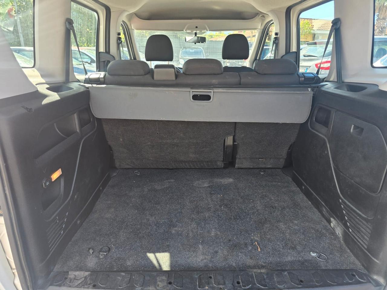 Fiat Doblo 1.6MJET COMI 5 POSTI GANCIO TRAINO