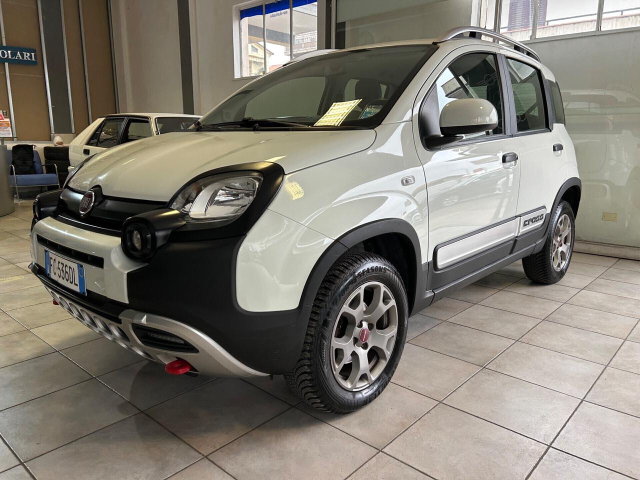 FIAT PANDA CROSS 4X4 1.3 MJ ( 79.000 KM)